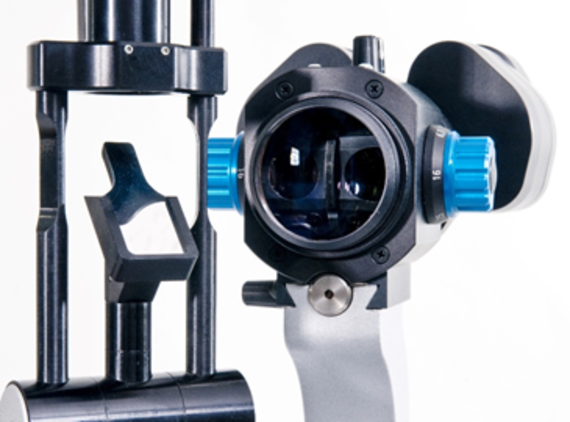 Microscope arm with bearings made of iglidur® plastic rod